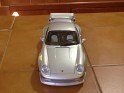 1:18 UT Models Porsche 911/993 GT2 Road Car 1995 Plata. Subida por santinogahan